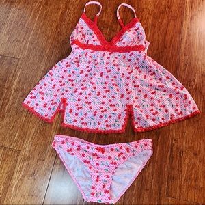 Two piece set 🍒🍒🍒